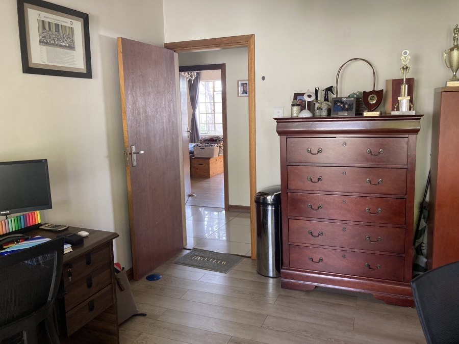 To Let 3 Bedroom Property for Rent in Norwood Gauteng