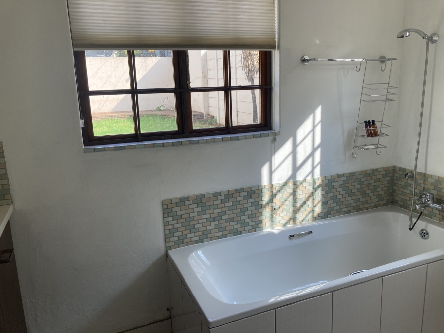 To Let 3 Bedroom Property for Rent in Norwood Gauteng