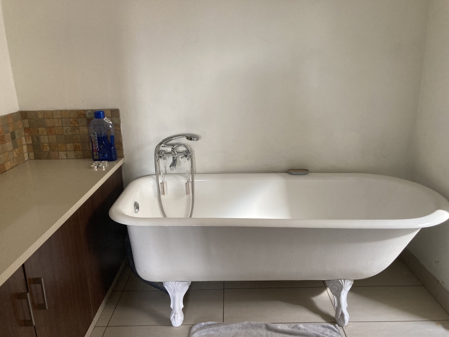 To Let 3 Bedroom Property for Rent in Norwood Gauteng