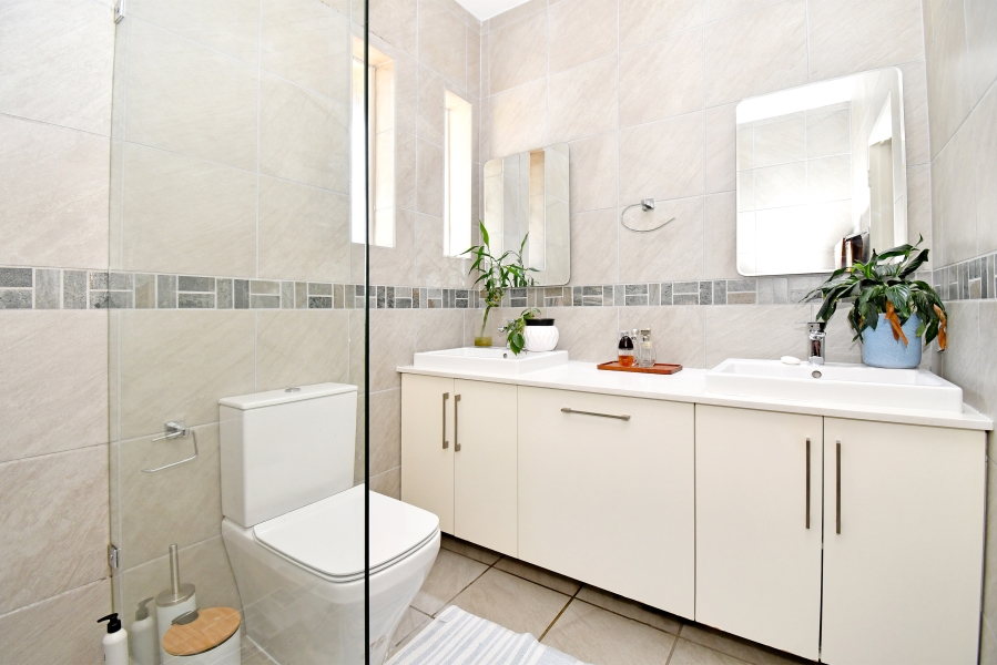 4 Bedroom Property for Sale in Atholl Gauteng