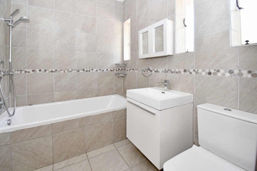 4 Bedroom Property for Sale in Atholl Gauteng