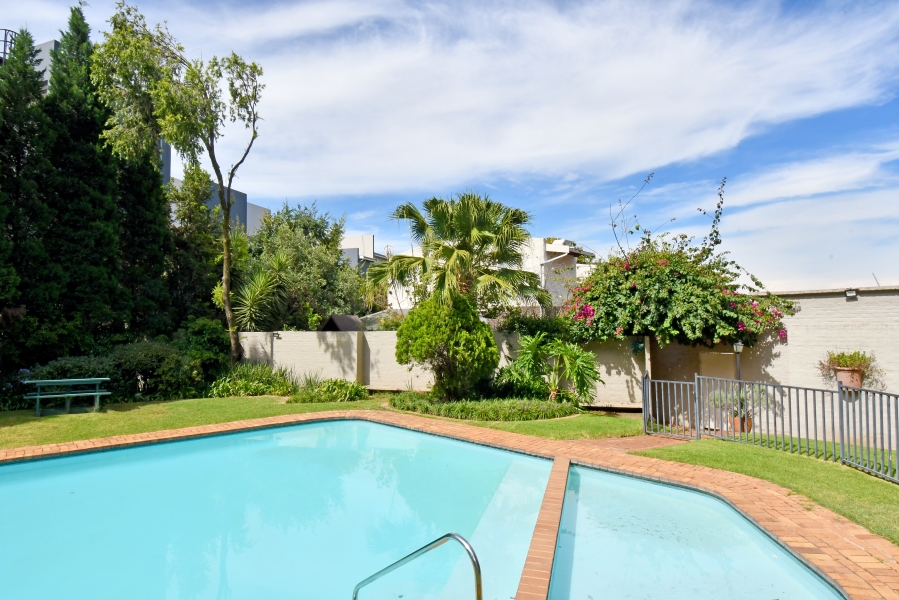 4 Bedroom Property for Sale in Atholl Gauteng
