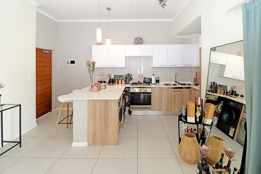 1 Bedroom Property for Sale in Modderfontein Gauteng