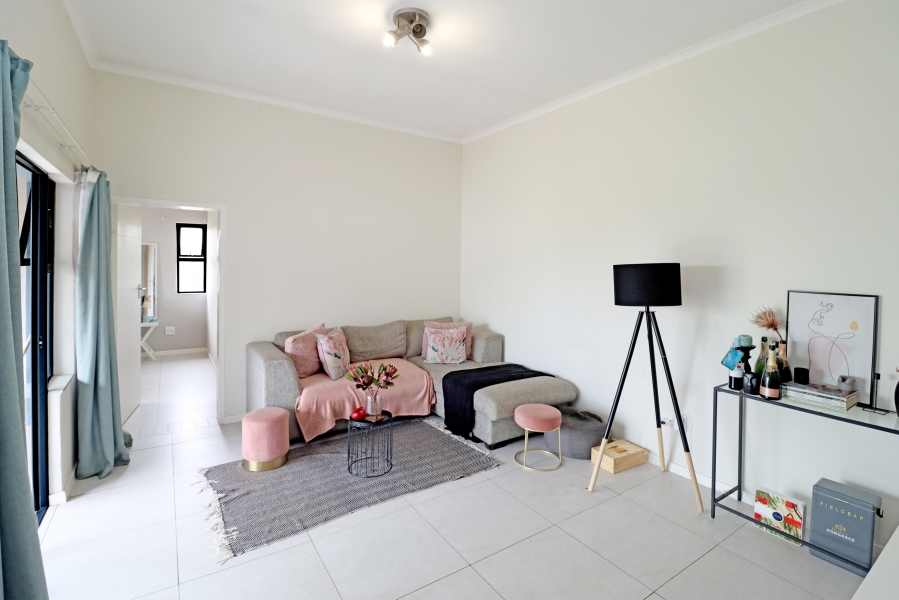 1 Bedroom Property for Sale in Modderfontein Gauteng