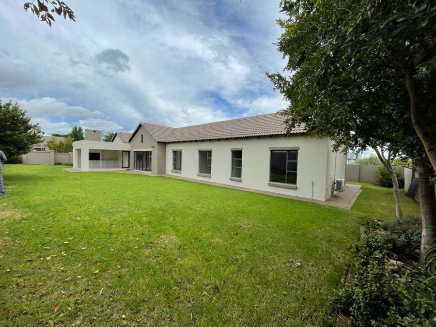 To Let 3 Bedroom Property for Rent in Midstream Estate Gauteng