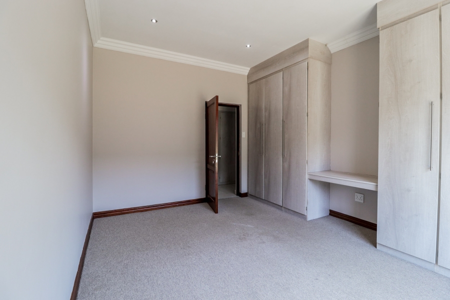 To Let 3 Bedroom Property for Rent in Midstream Estate Gauteng