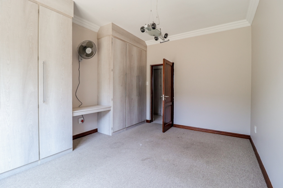 To Let 3 Bedroom Property for Rent in Midstream Estate Gauteng