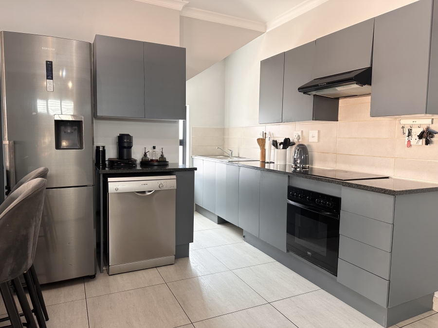 To Let 3 Bedroom Property for Rent in Thatchfield Estate Gauteng