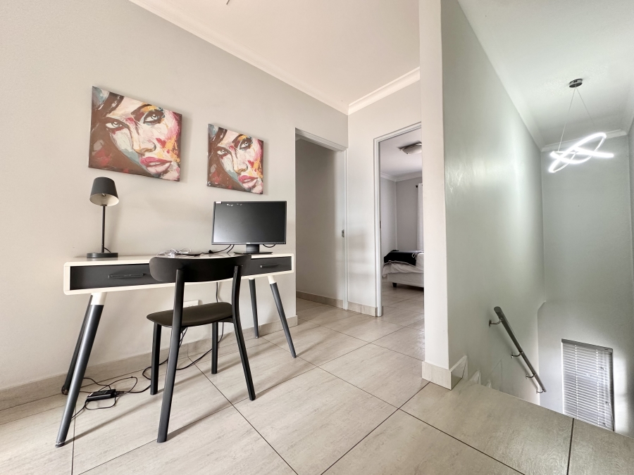 To Let 3 Bedroom Property for Rent in Thatchfield Estate Gauteng