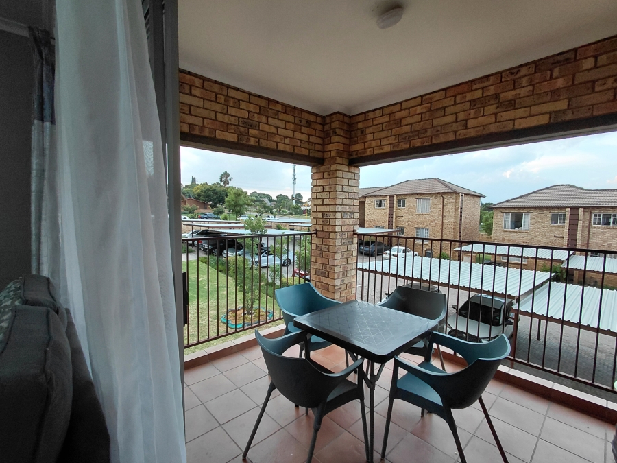 To Let 2 Bedroom Property for Rent in Noordwyk Gauteng