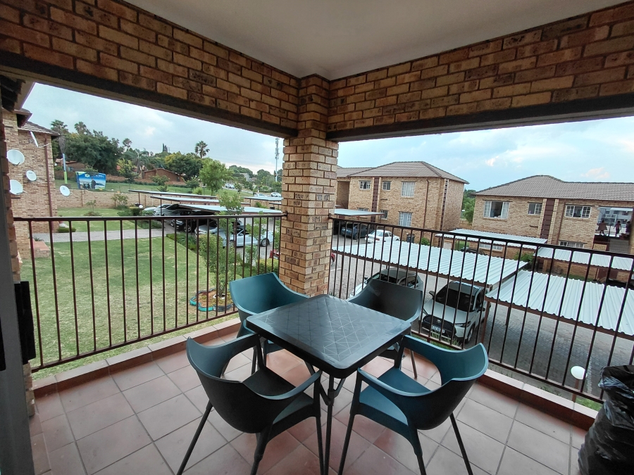 To Let 2 Bedroom Property for Rent in Noordwyk Gauteng