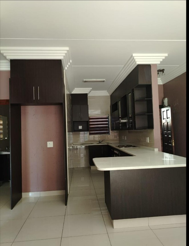 To Let 2 Bedroom Property for Rent in Ravenswood Gauteng