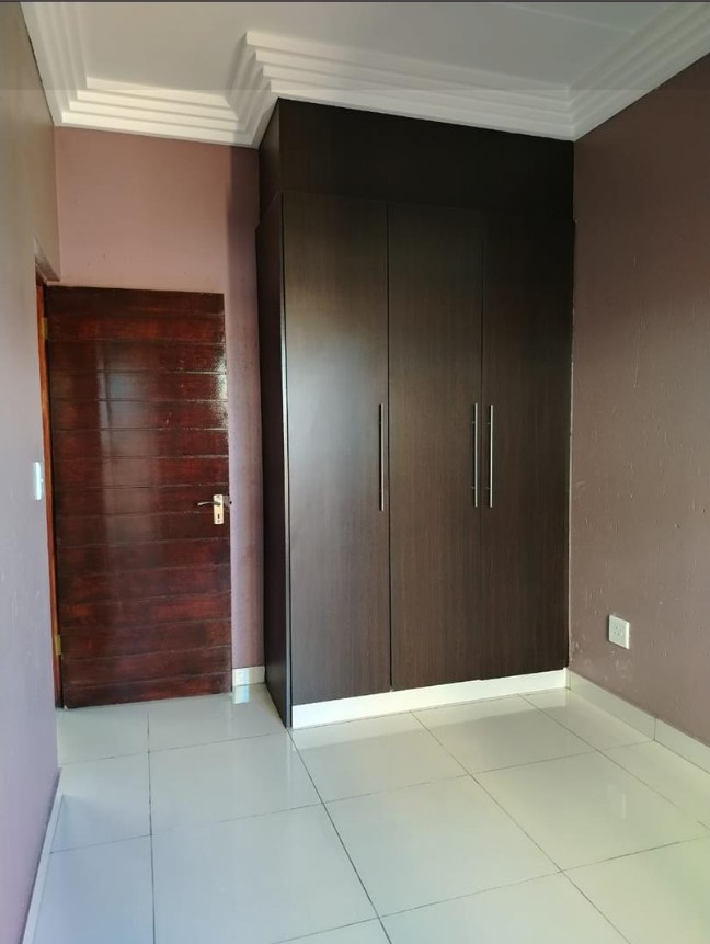 To Let 2 Bedroom Property for Rent in Ravenswood Gauteng