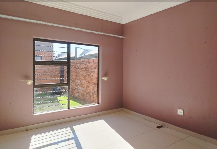 To Let 2 Bedroom Property for Rent in Ravenswood Gauteng