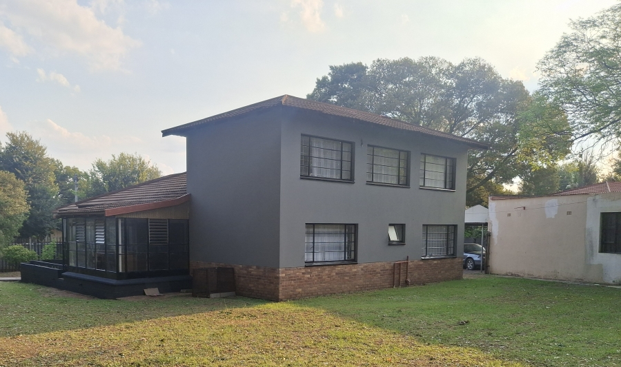 7 Bedroom Property for Sale in Airfield Gauteng