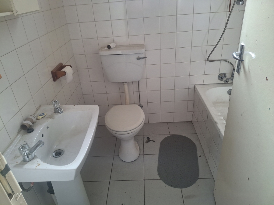 7 Bedroom Property for Sale in Airfield Gauteng