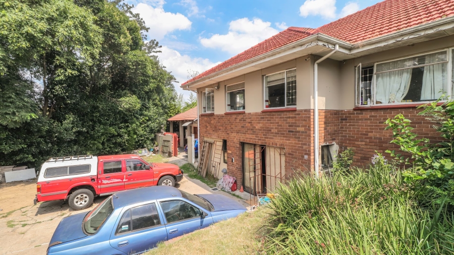 4 Bedroom Property for Sale in Savoy Estate Gauteng