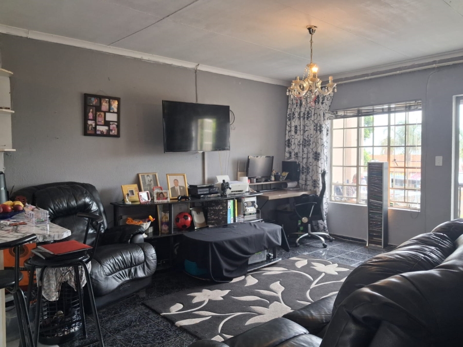 2 Bedroom Property for Sale in Eden Glen Gauteng