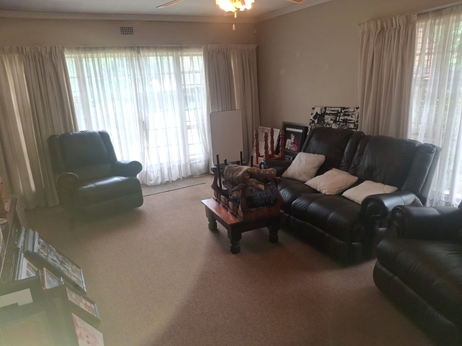 4 Bedroom Property for Sale in Farrarmere Gauteng