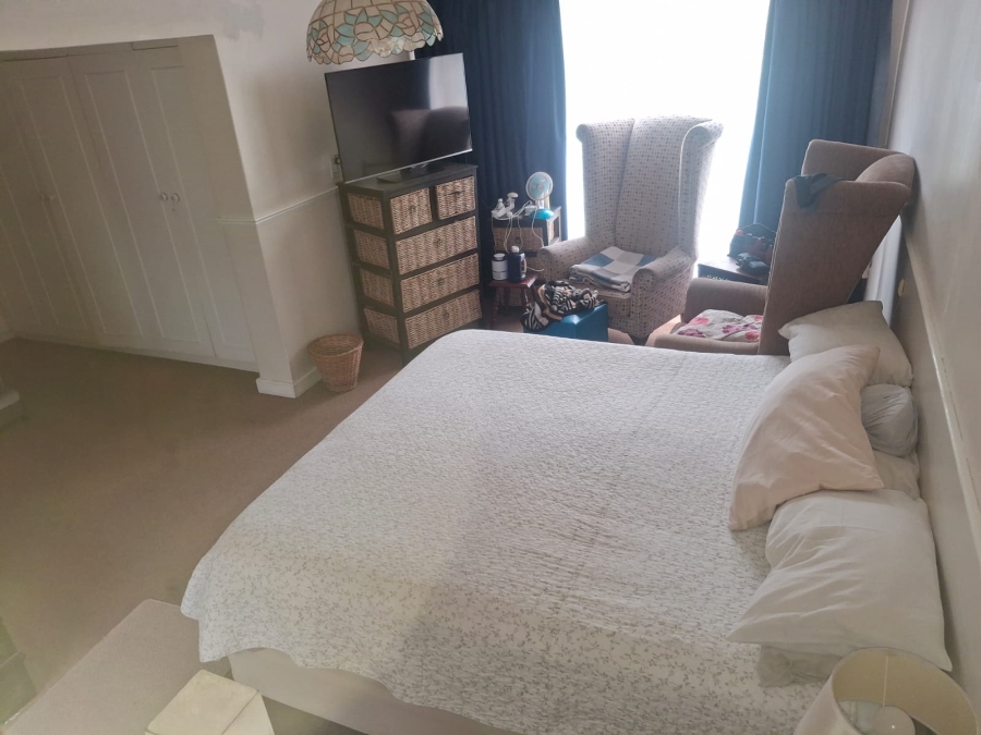 4 Bedroom Property for Sale in Farrarmere Gauteng