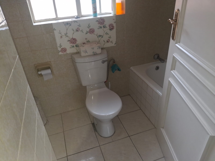 4 Bedroom Property for Sale in Farrarmere Gauteng