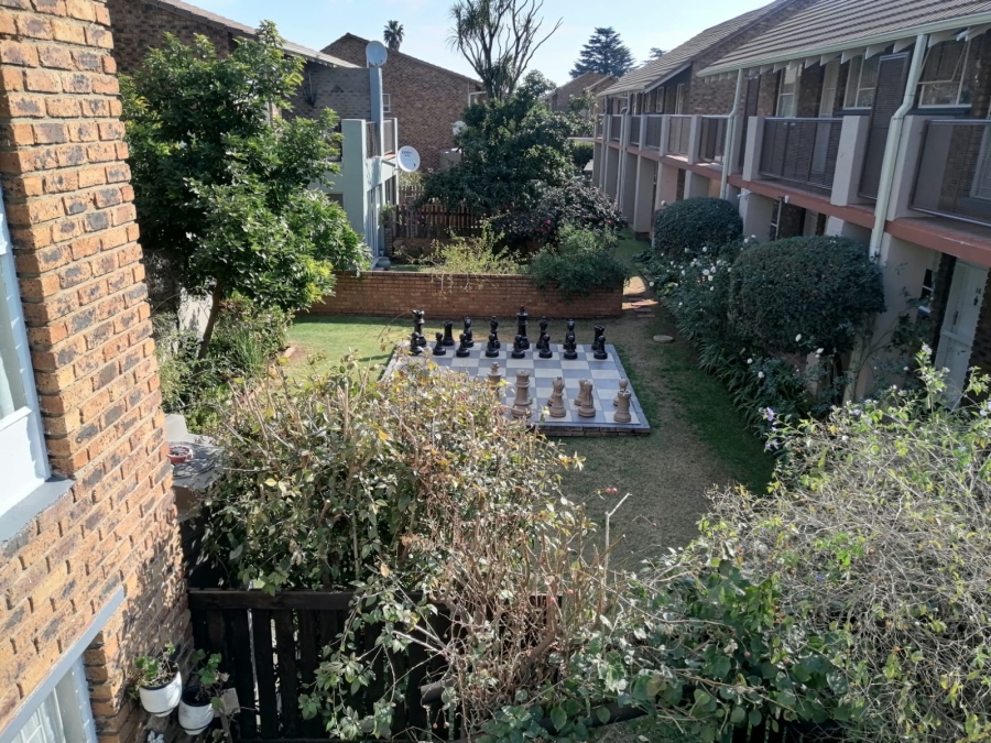 2 Bedroom Property for Sale in Ravenswood Gauteng