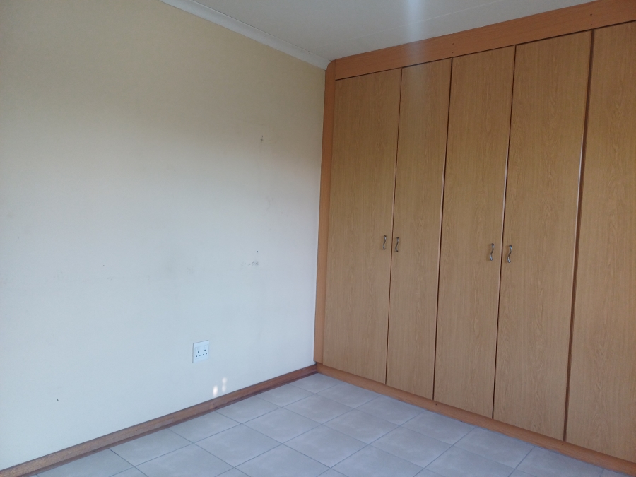 To Let 2 Bedroom Property for Rent in Isandovale Gauteng