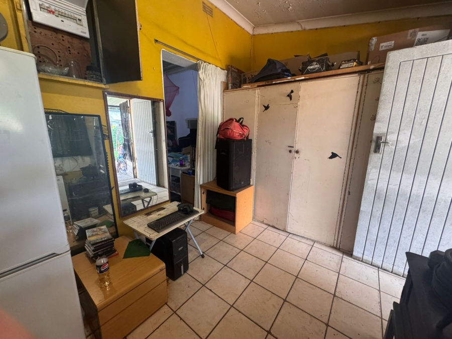 6 Bedroom Property for Sale in Dalview Gauteng