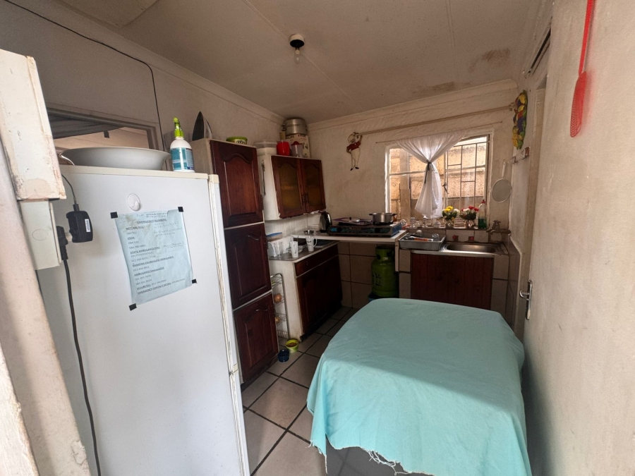 6 Bedroom Property for Sale in Dalview Gauteng