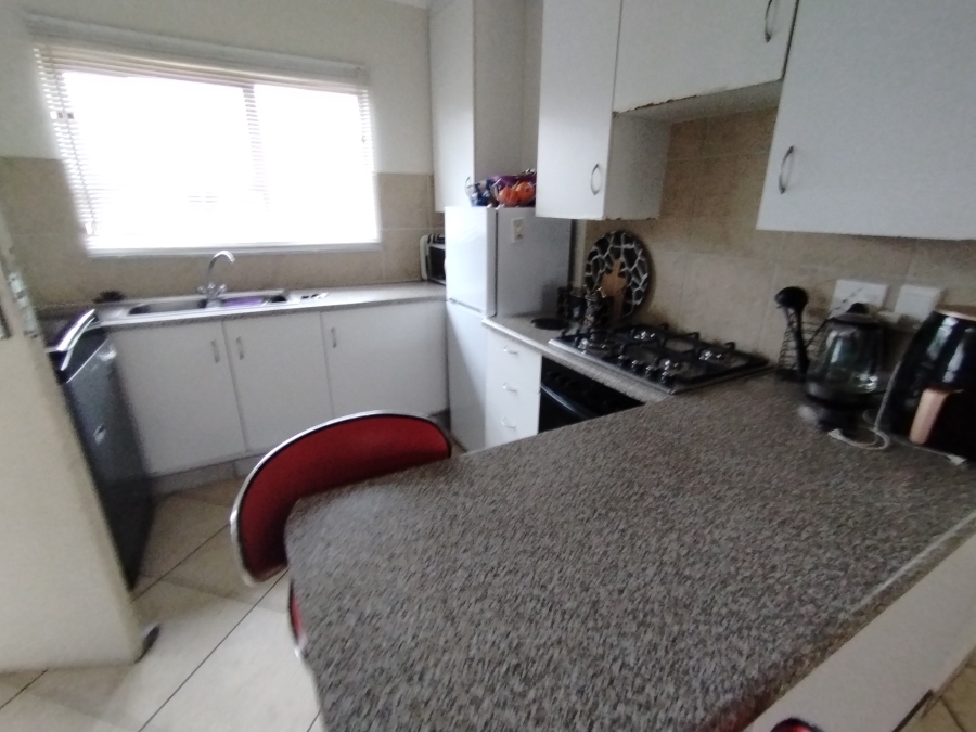 2 Bedroom Property for Sale in Eveleigh Gauteng