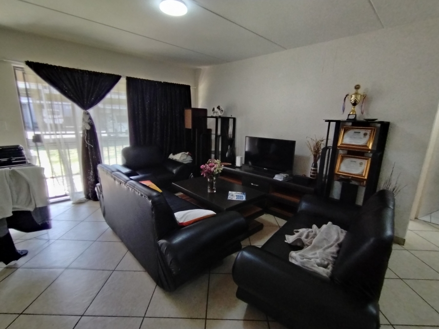 2 Bedroom Property for Sale in Eveleigh Gauteng