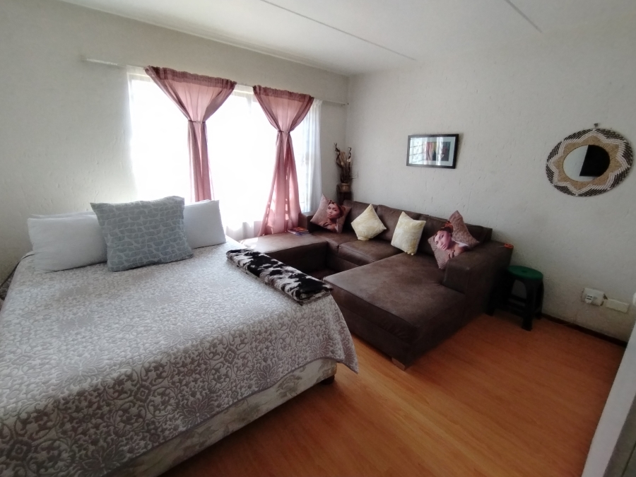 2 Bedroom Property for Sale in Eveleigh Gauteng