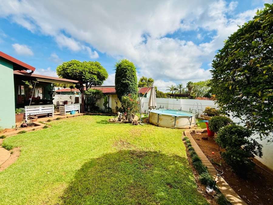 3 Bedroom Property for Sale in Florauna Gauteng