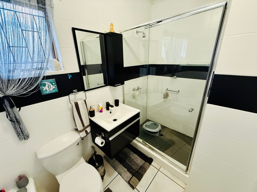 3 Bedroom Property for Sale in Florauna Gauteng