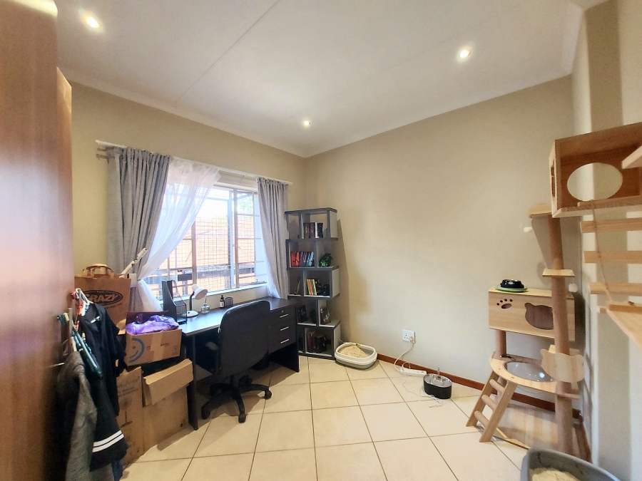 3 Bedroom Property for Sale in Mooikloof Ridge Gauteng