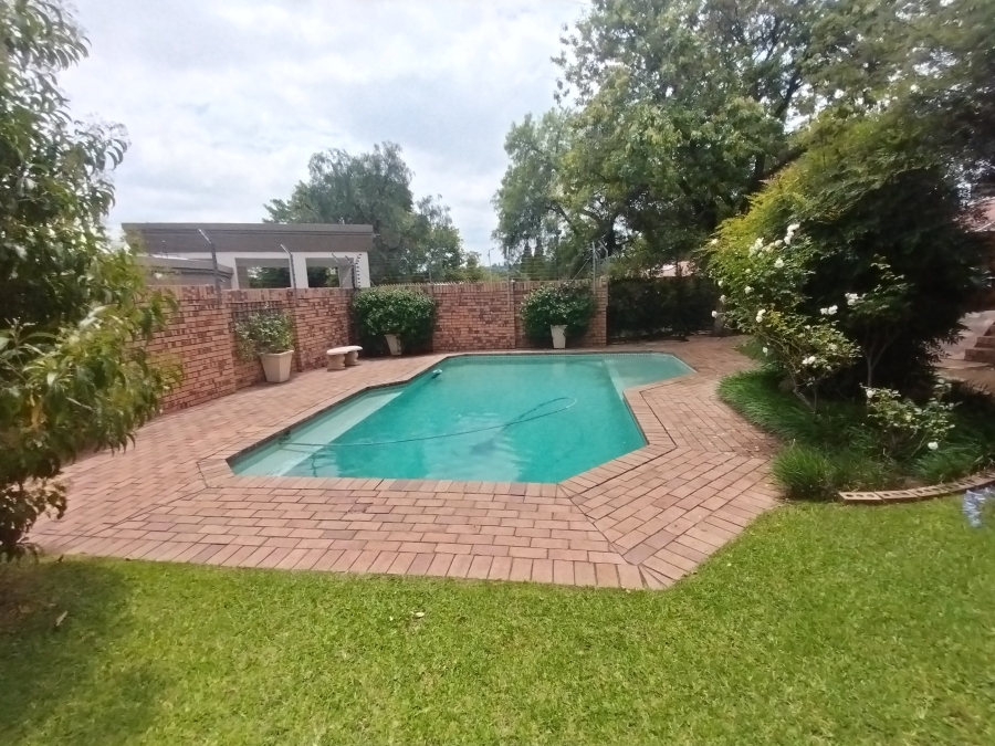 To Let 3 Bedroom Property for Rent in Edenburg Gauteng