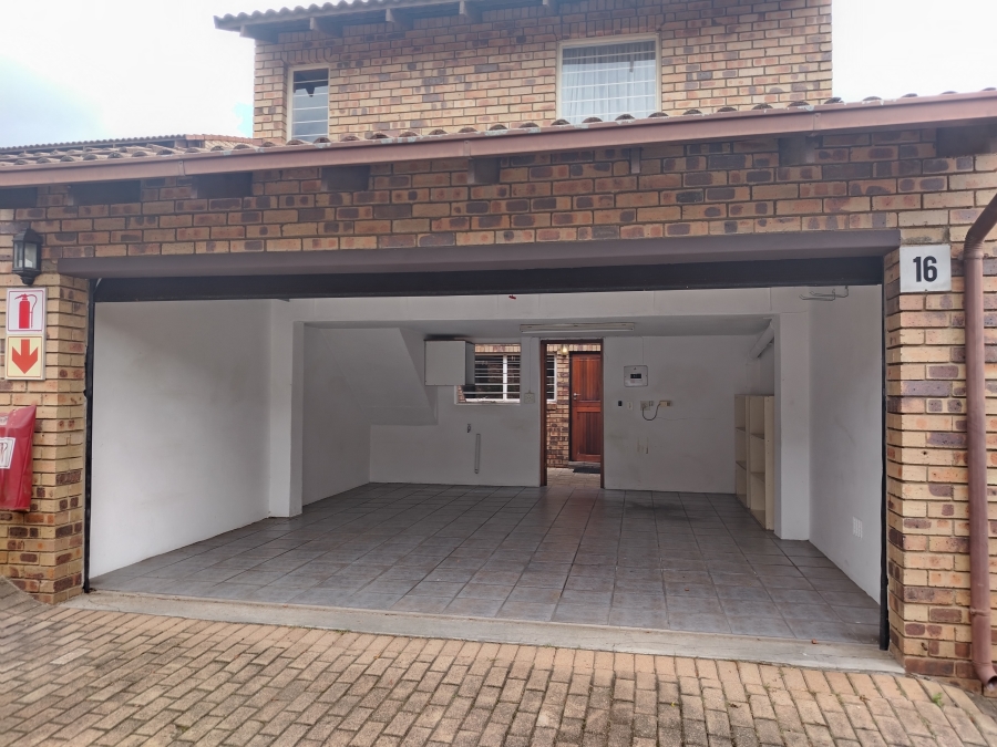 To Let 3 Bedroom Property for Rent in Edenburg Gauteng