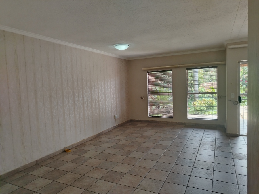 To Let 3 Bedroom Property for Rent in Edenburg Gauteng