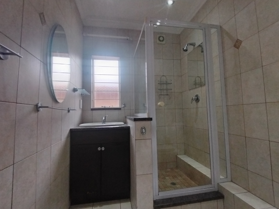 To Let 3 Bedroom Property for Rent in Edenburg Gauteng