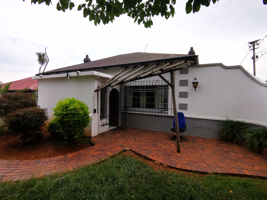 3 Bedroom Property for Sale in Orange Grove Gauteng