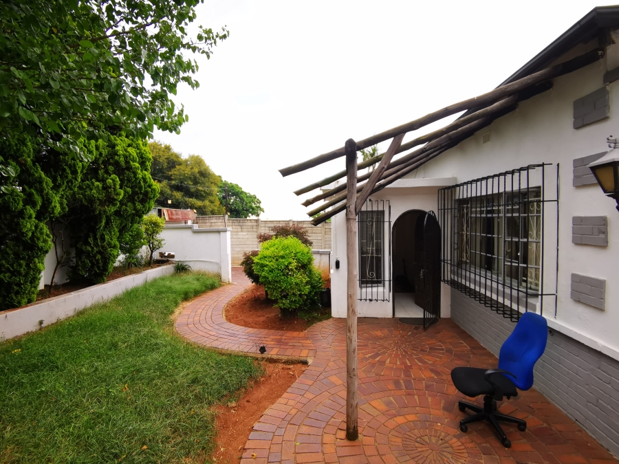 3 Bedroom Property for Sale in Orange Grove Gauteng