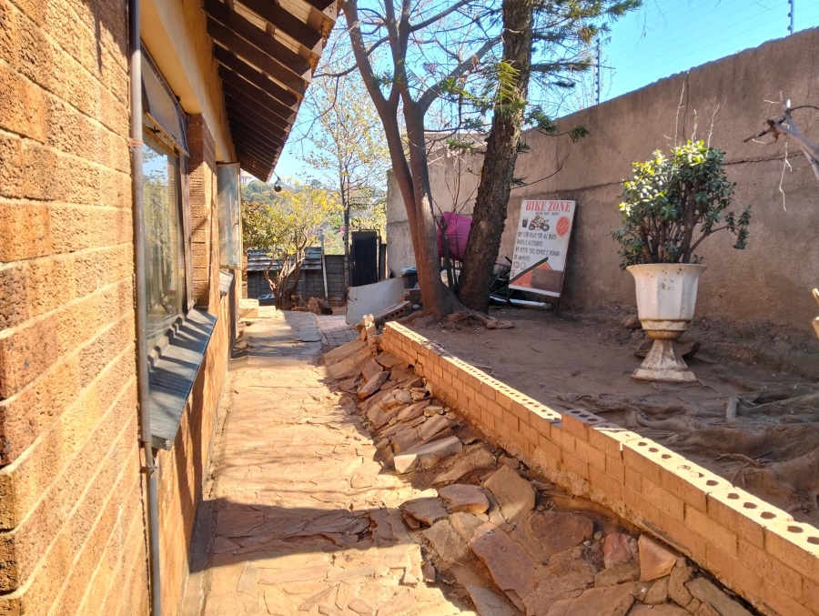 5 Bedroom Property for Sale in Rosettenville Gauteng