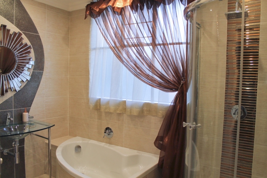 3 Bedroom Property for Sale in Parktown Gauteng