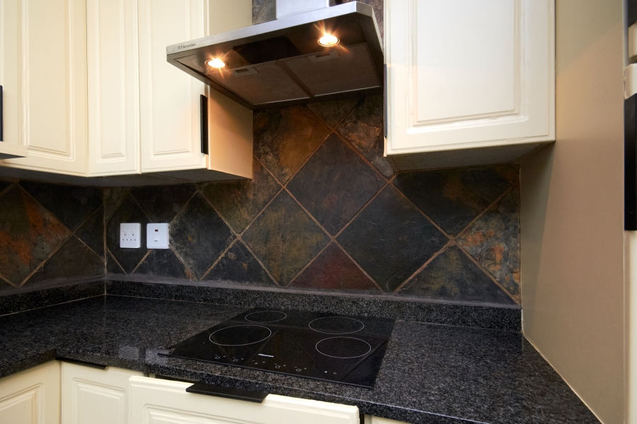 To Let 4 Bedroom Property for Rent in Discovery Gauteng