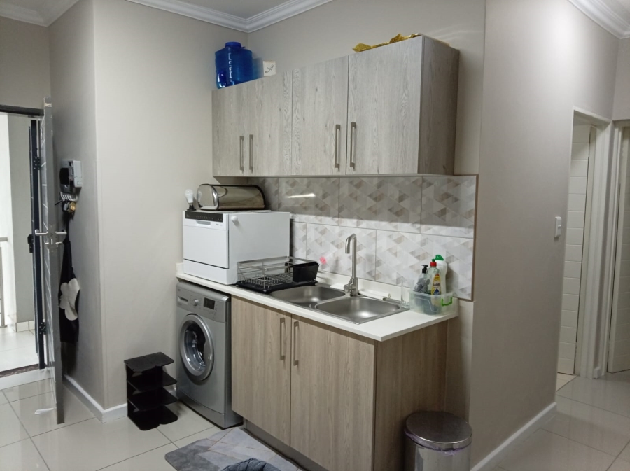 2 Bedroom Property for Sale in Halfway Gardens Gauteng