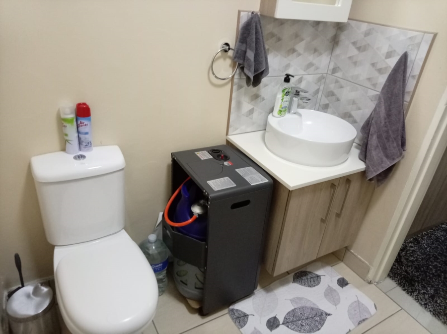 2 Bedroom Property for Sale in Halfway Gardens Gauteng