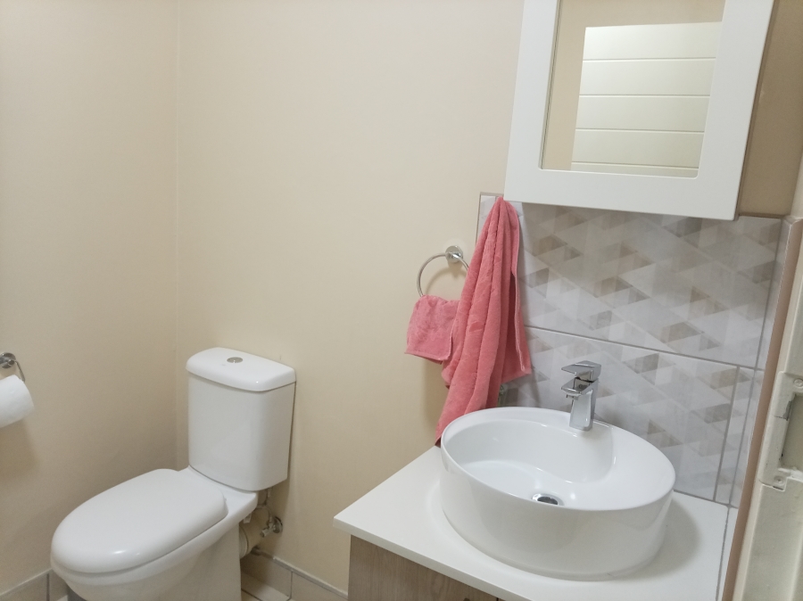 2 Bedroom Property for Sale in Halfway Gardens Gauteng