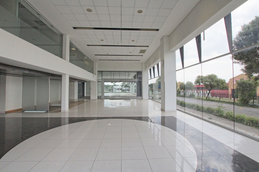 To Let commercial Property for Rent in Roodepoort Gauteng