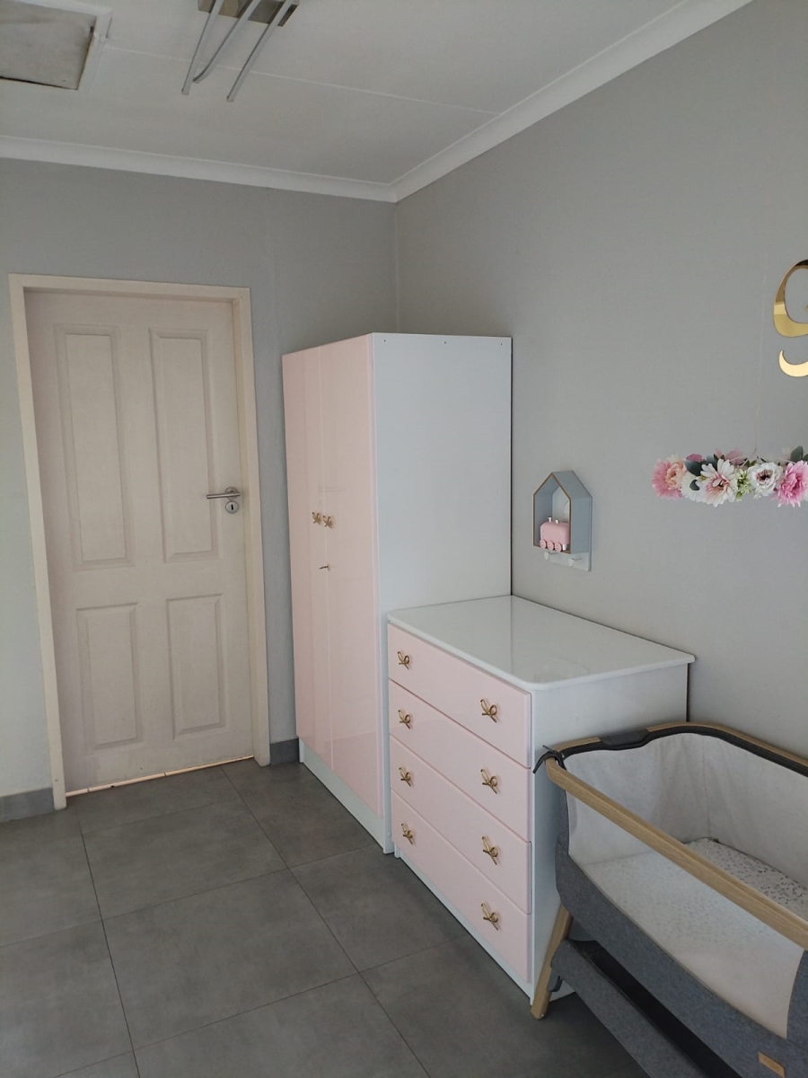 3 Bedroom Property for Sale in Bakerton Gauteng