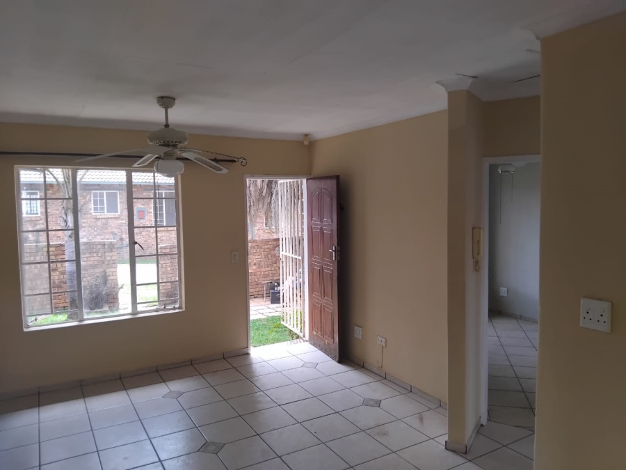 3 Bedroom Property for Sale in Birchleigh Gauteng